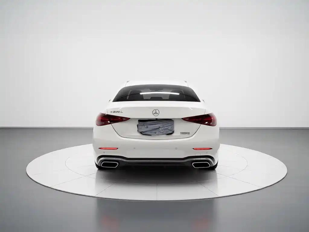 Mercedes-Benz C-Class — миниатюра 5