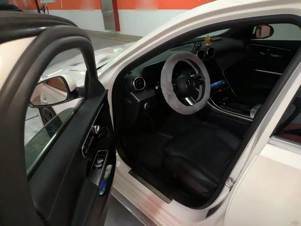 Mercedes-Benz C-Class — миниатюра 17