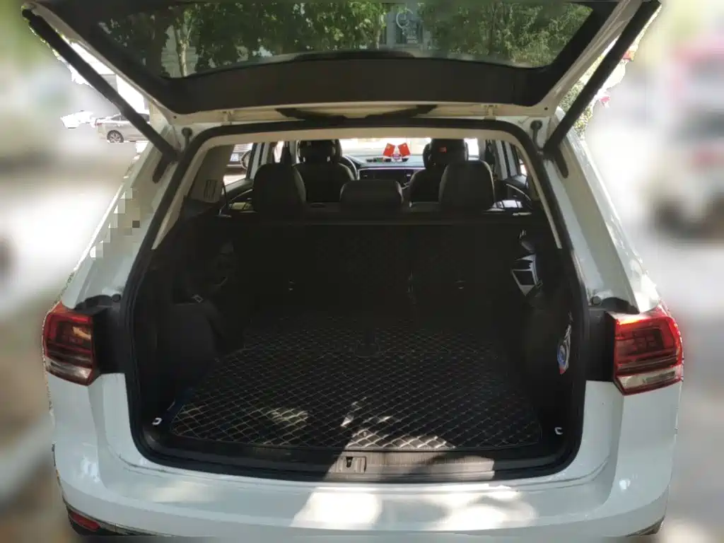Volkswagen Teramont — миниатюра 15