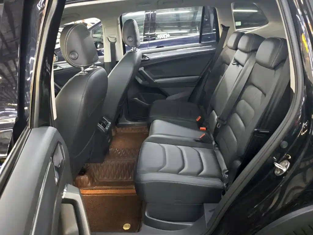 Volkswagen Tiguan L — миниатюра 17