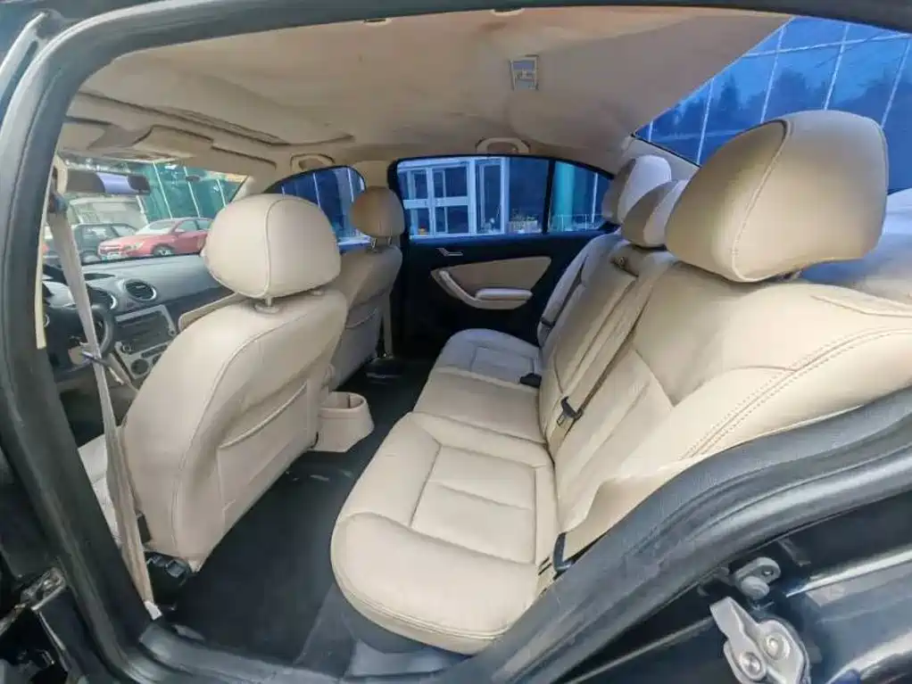 Volkswagen Lavida — миниатюра 5