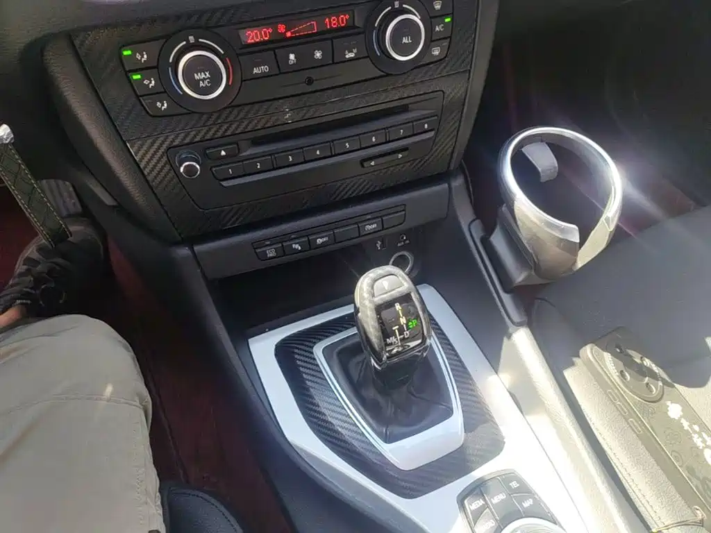 BMW X1 — миниатюра 14