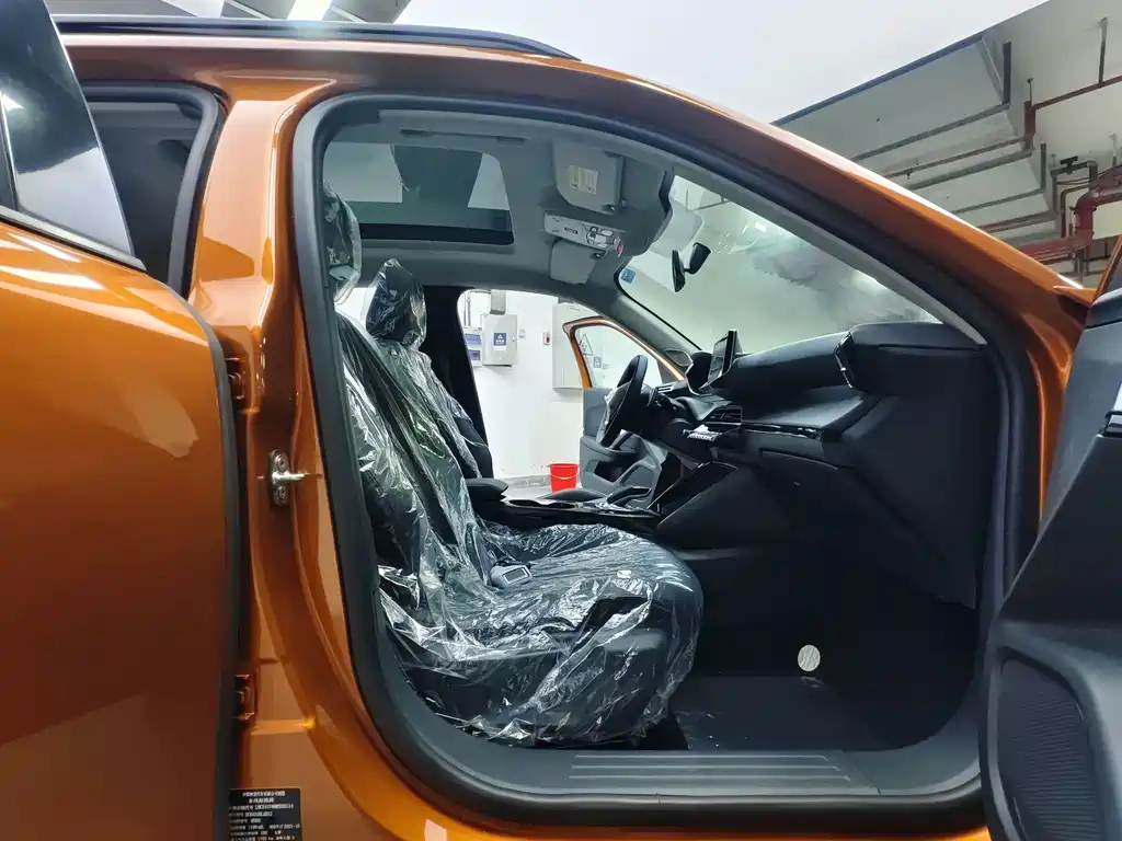 Peugeot 2008 — миниатюра 11