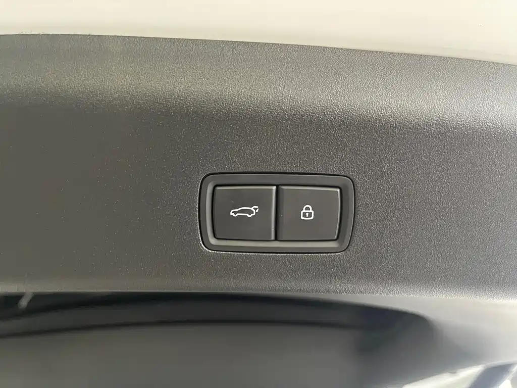 Li Auto Li i8 — миниатюра 25