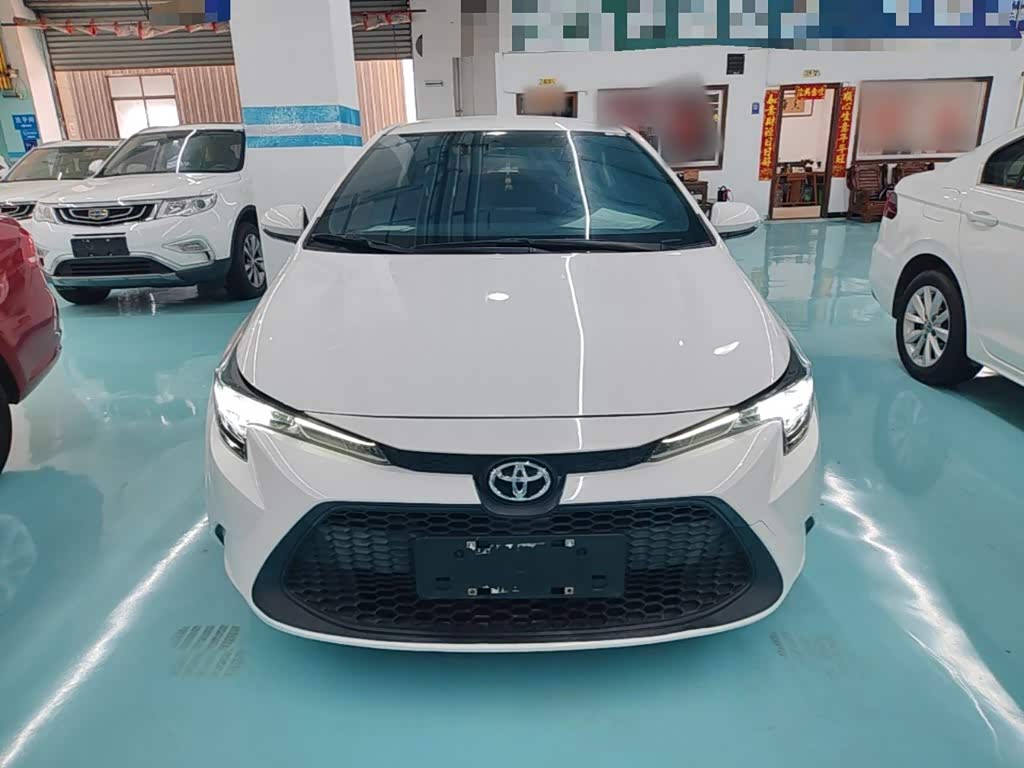 Toyota Levin 1.5 л 2022 г. Белый, пробег 45500 км