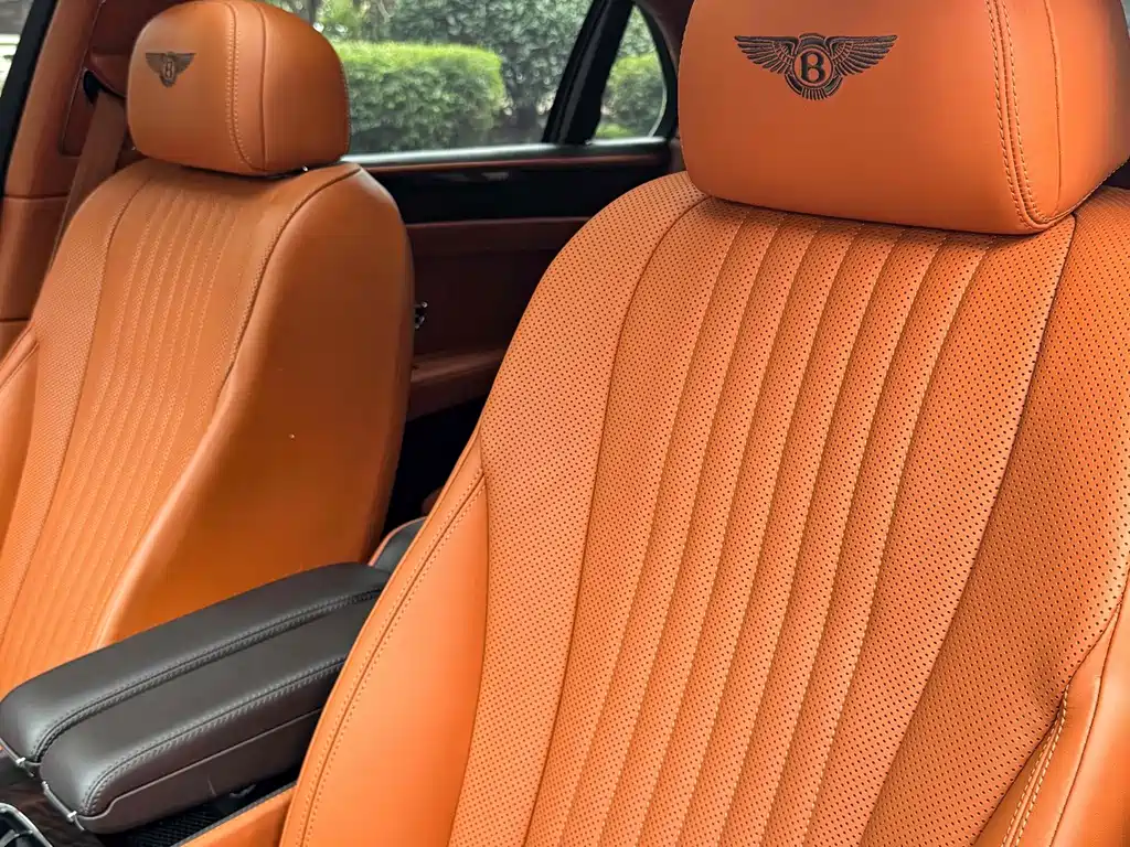 Bentley Flying Spur — миниатюра 21