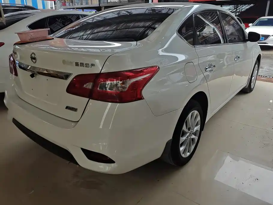 Nissan Sylphy — миниатюра 3
