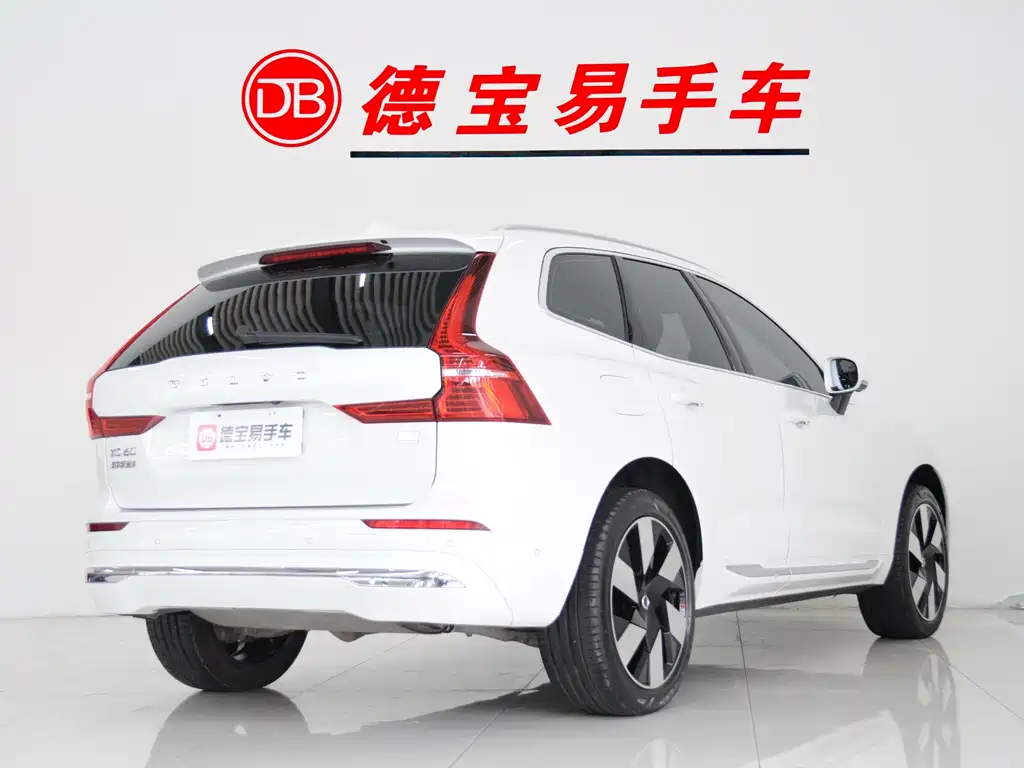 VOLVO XC60 PLUG IN HYBRID