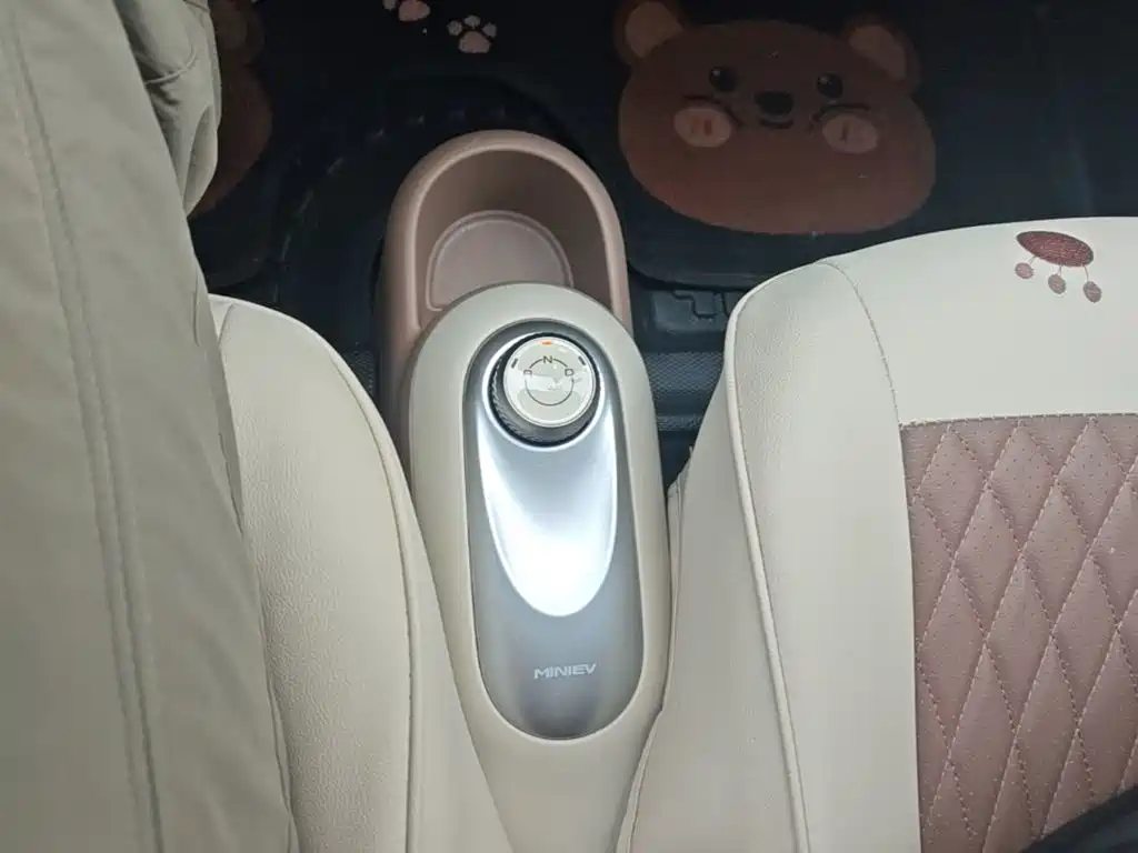 Wuling MINIEV — миниатюра 14
