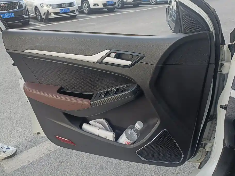 Geely Vision — миниатюра 7
