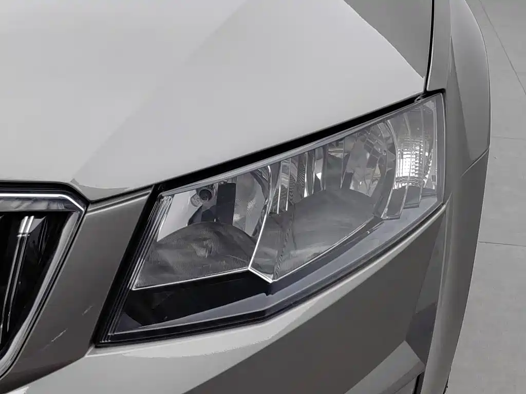Skoda Octavia — миниатюра 7