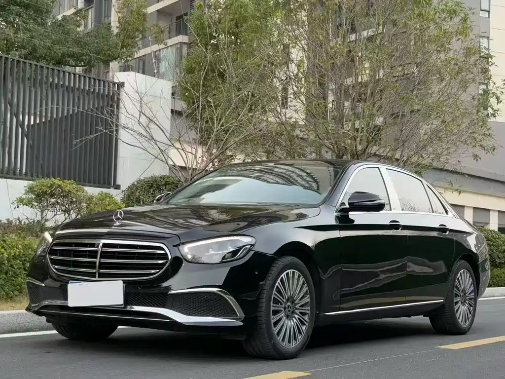 Mercedes-Benz E-Class 2021