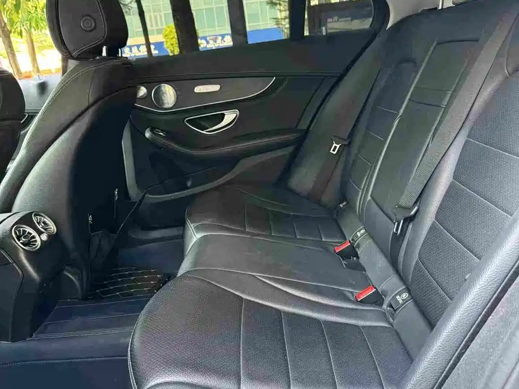 Mercedes-Benz C-Class — миниатюра 10