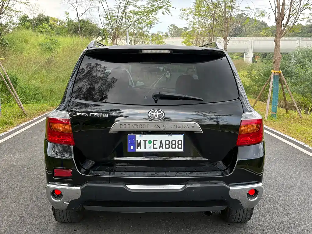 Toyota Highlander — миниатюра 8
