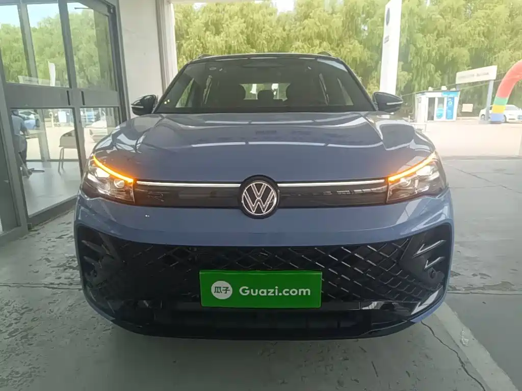 Volkswagen Tiguan L — миниатюра 3