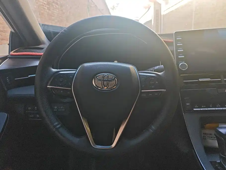 Toyota Avalon — миниатюра 15