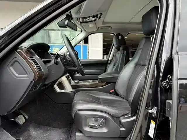 Land Rover Range Rover — миниатюра 20