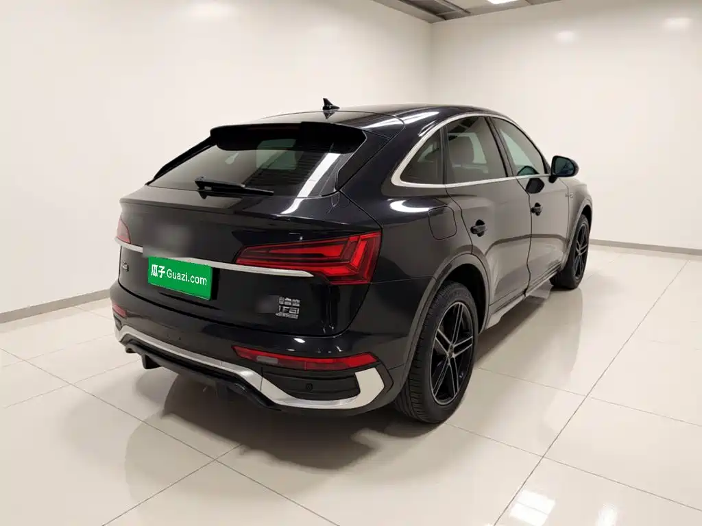 Audi Q5L Sportback — миниатюра 6