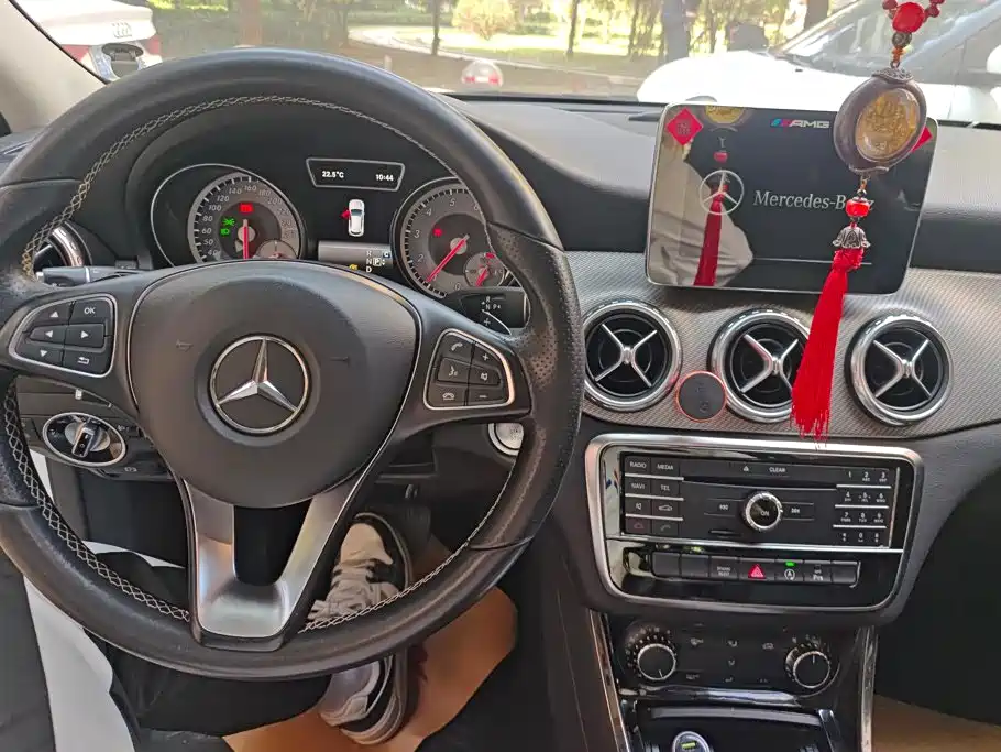 Mercedes-Benz GLA — миниатюра 12