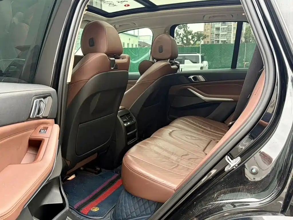 BMW X5 (Import) — миниатюра 6