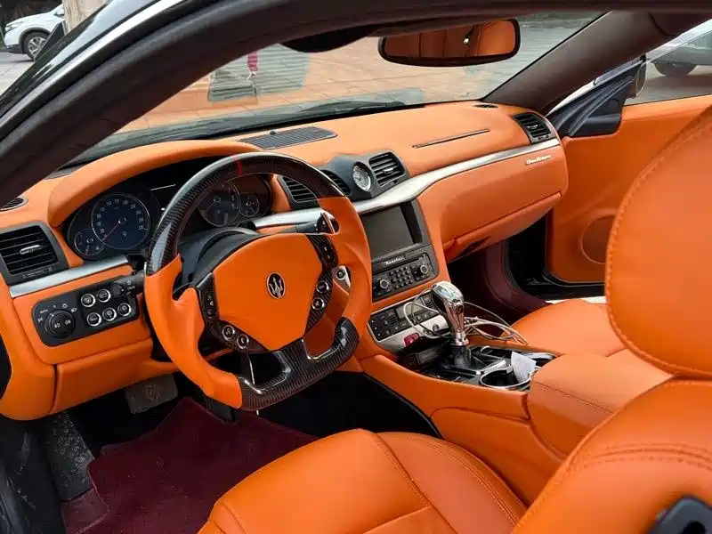 MASERATI GRANTURISMO