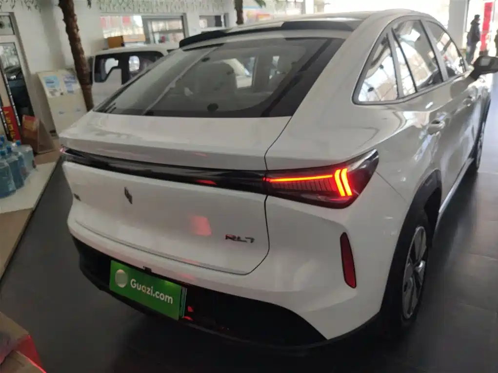 Livan 7 2024 605km