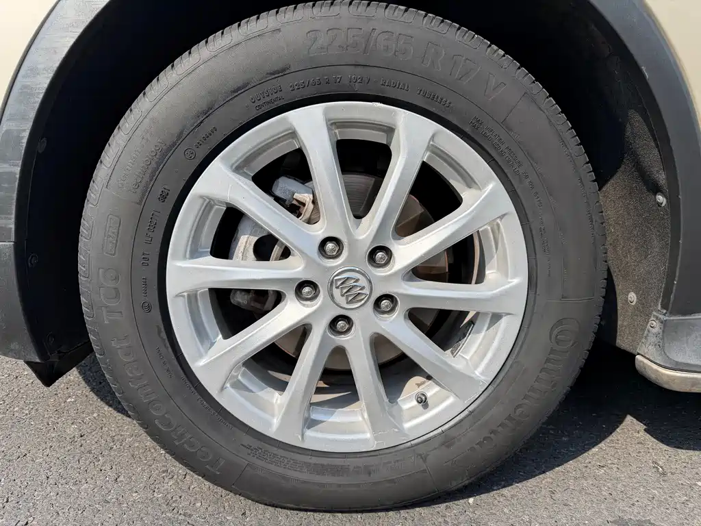 Buick Envision Plus — миниатюра 10