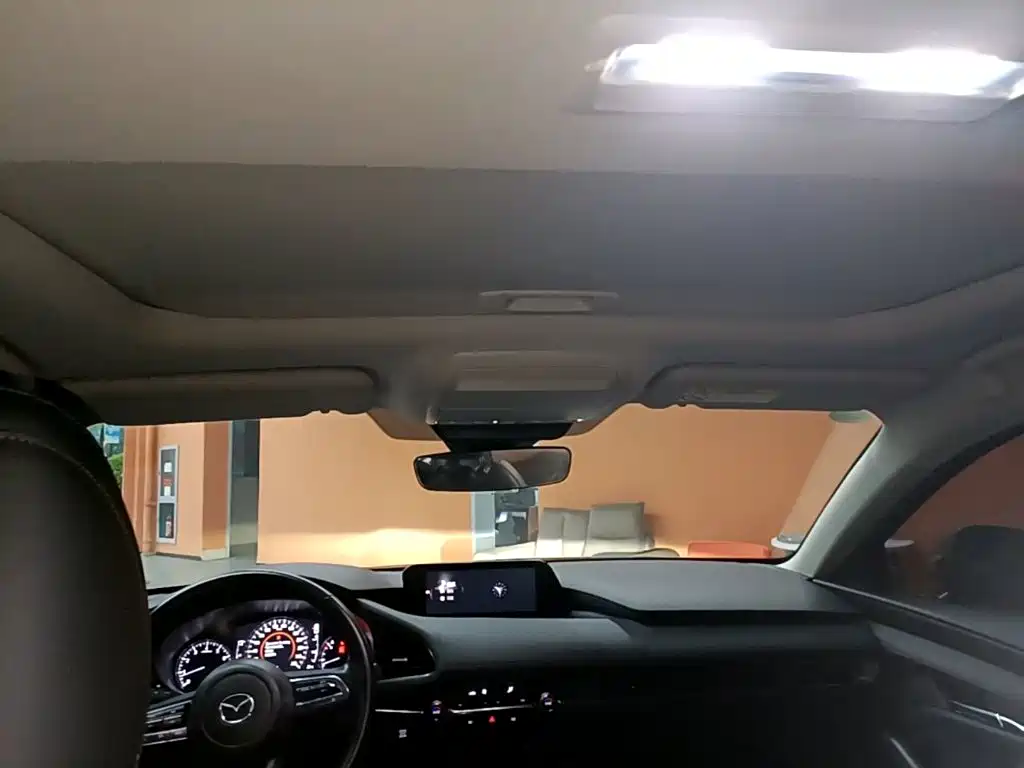 Mazda 3 Axela — миниатюра 18