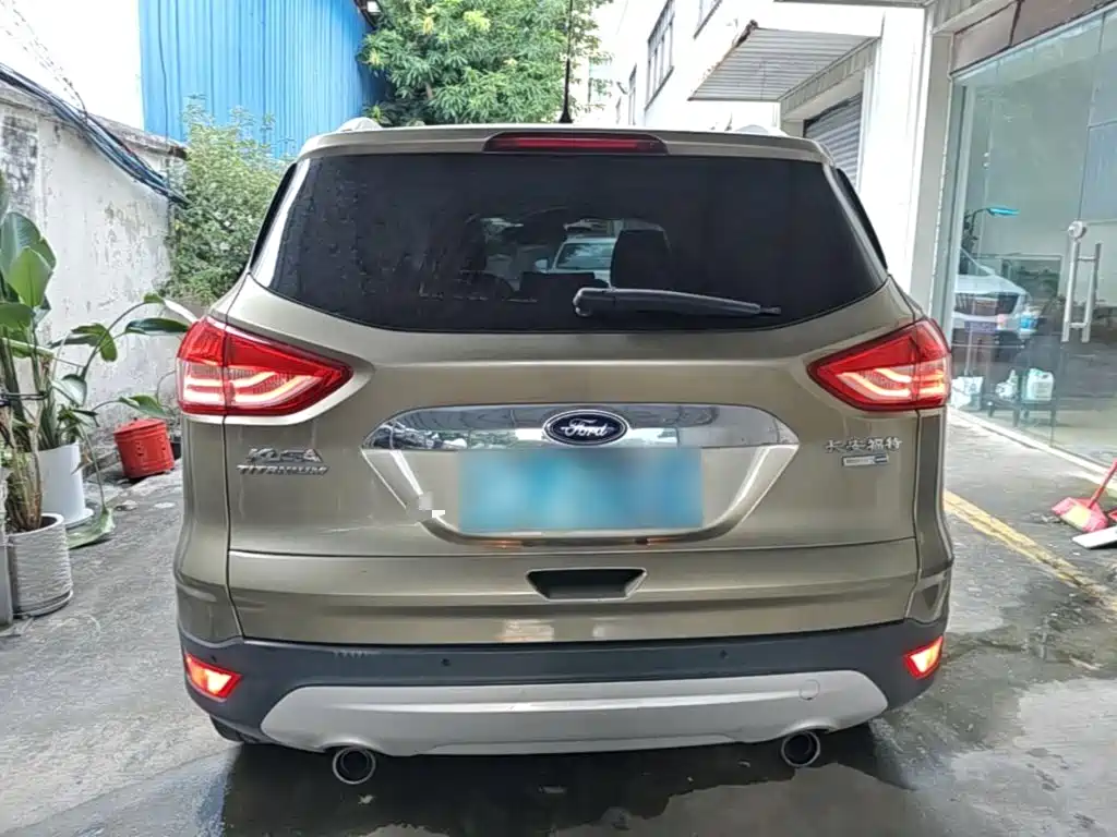 Ford Kuga — миниатюра 6