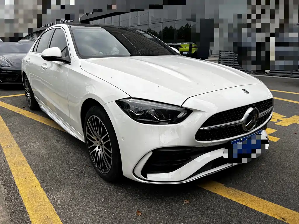 Mercedes-Benz C-Class — миниатюра 2