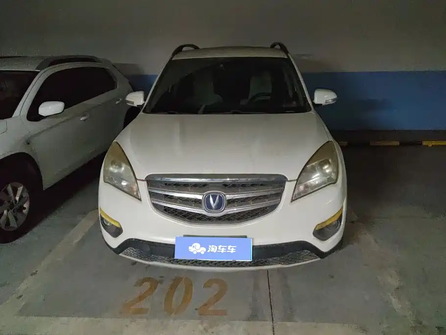 Changan CS35 — миниатюра 2