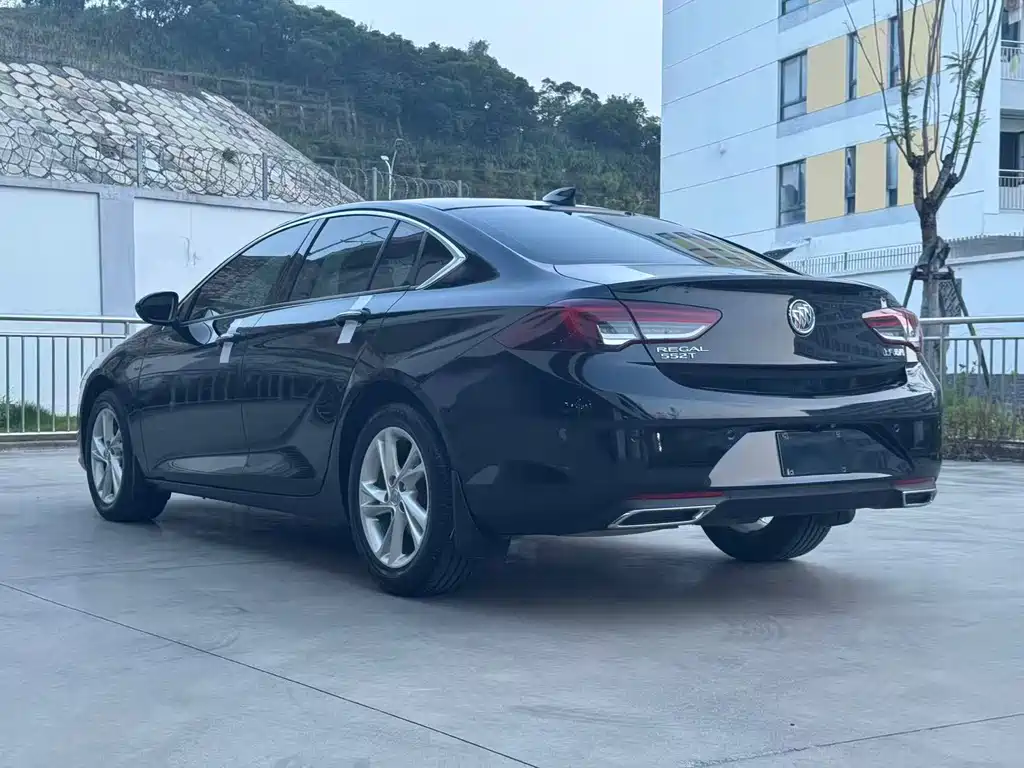 Buick Regal — миниатюра 4