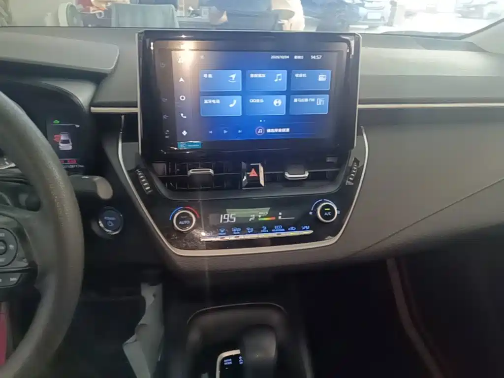 Toyota Corolla — миниатюра 9
