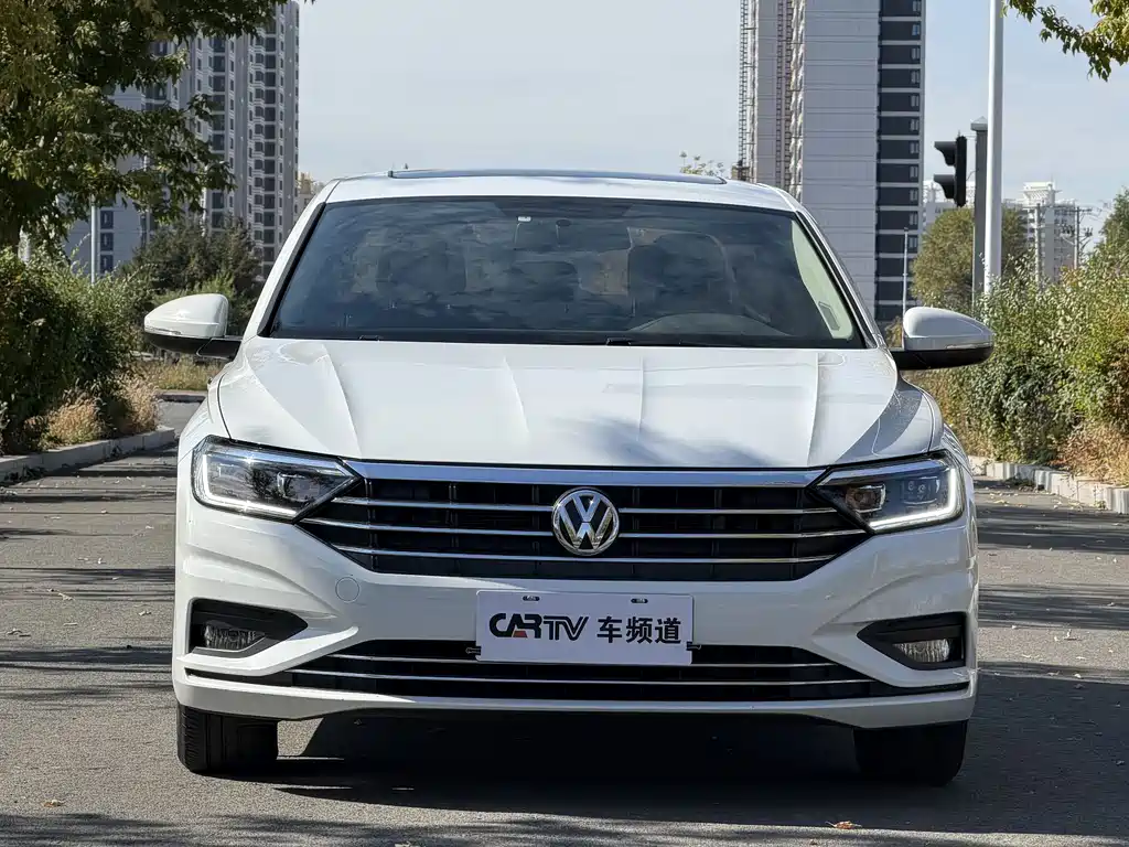 Volkswagen Sagitar — миниатюра 3