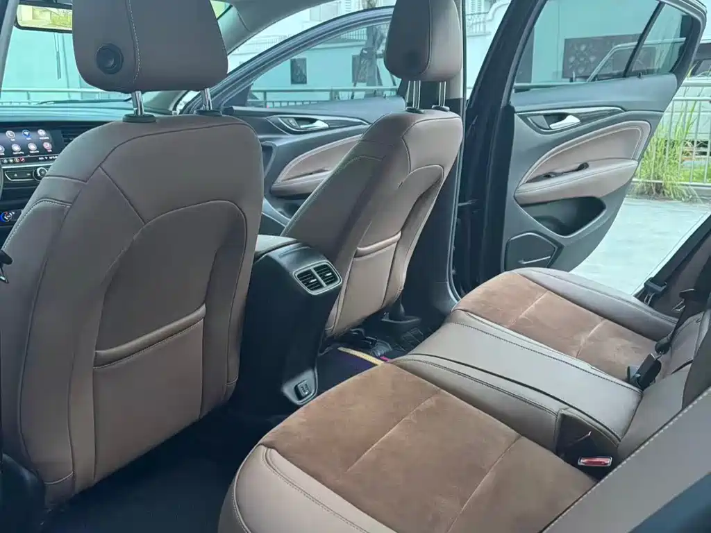Buick Regal — миниатюра 8