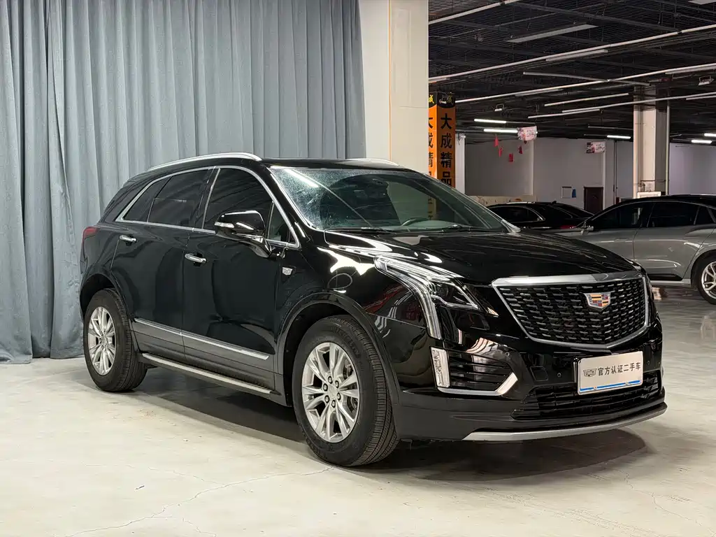 CADILLAC XT5