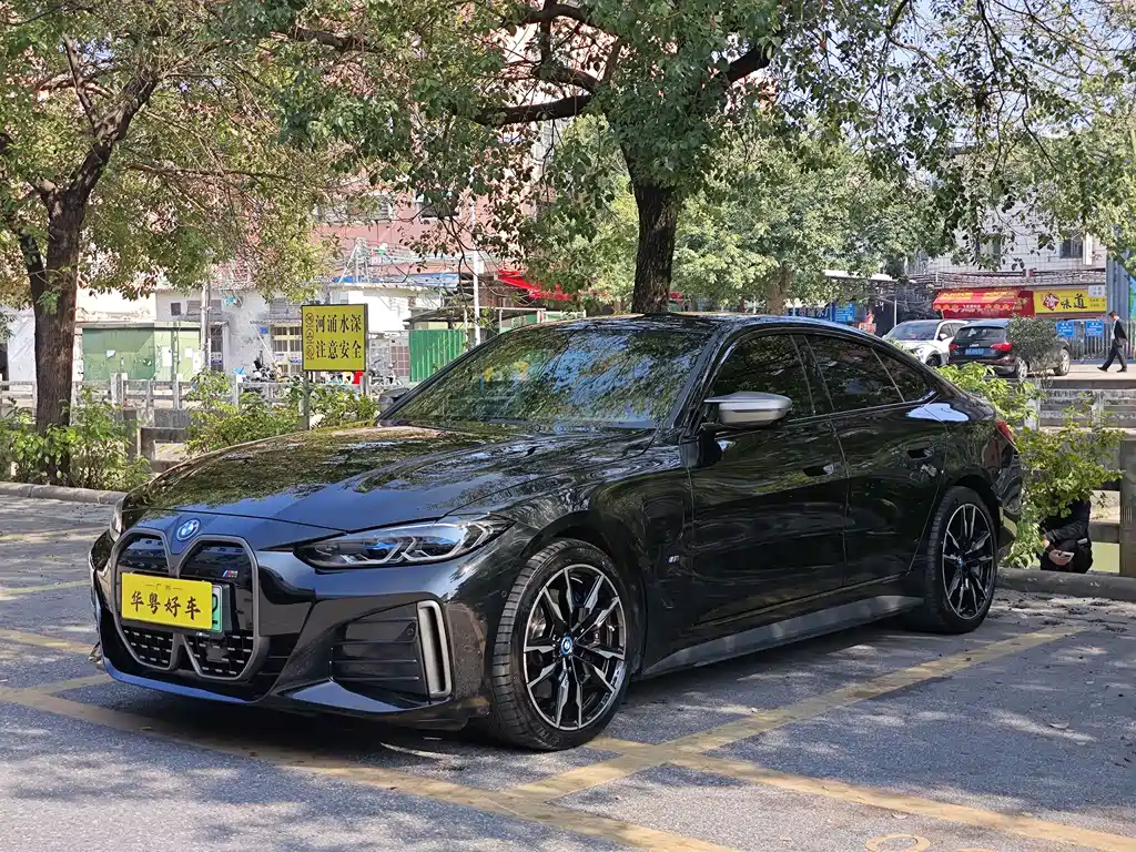 BMW I4 M50