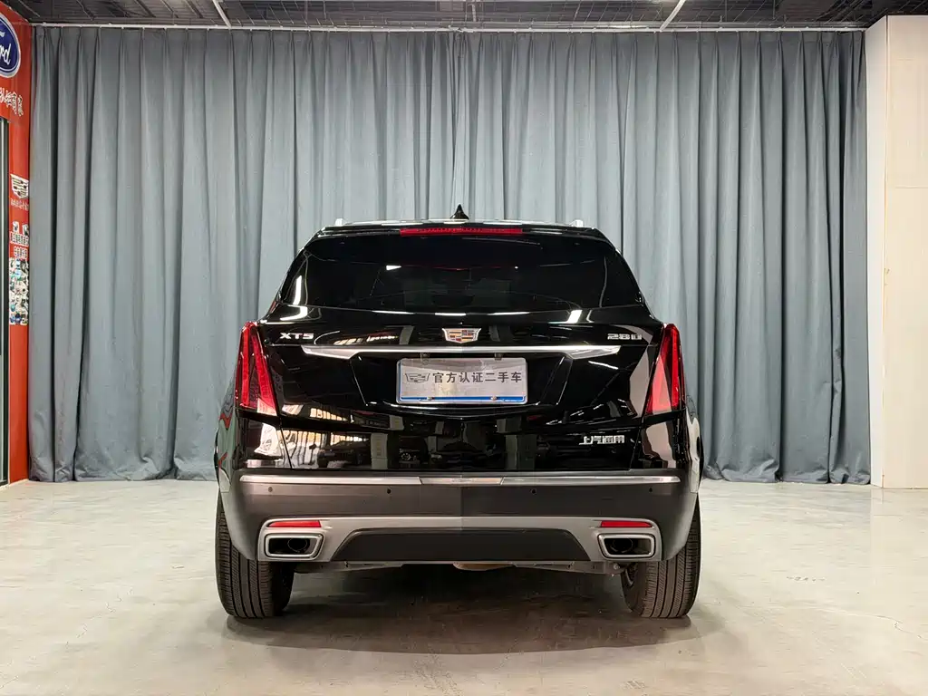 CADILLAC XT5