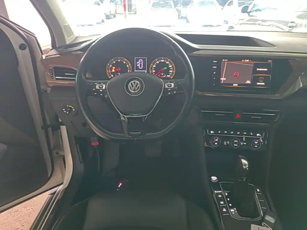 Volkswagen Tharu — миниатюра 11