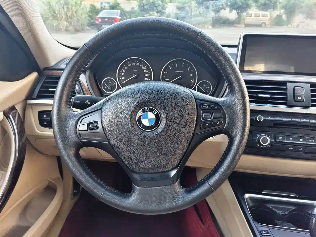 BMW 3 Series — миниатюра 15