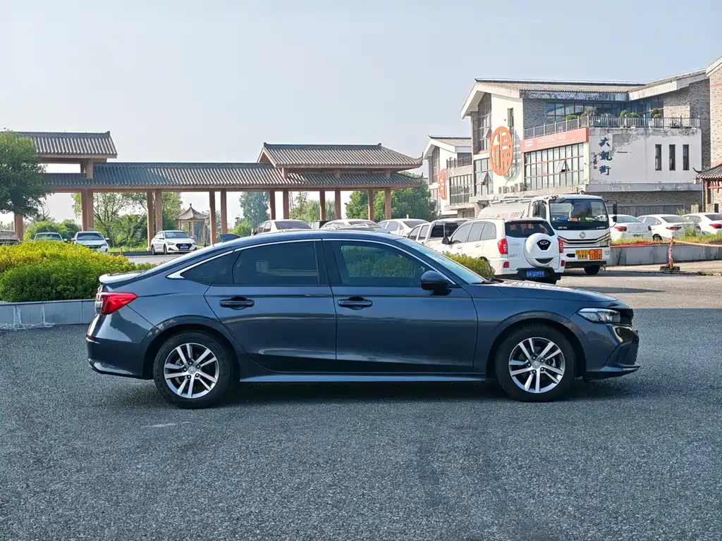 Honda Civic — миниатюра 7