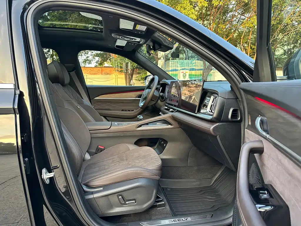 Geely Xingyue L — миниатюра 34