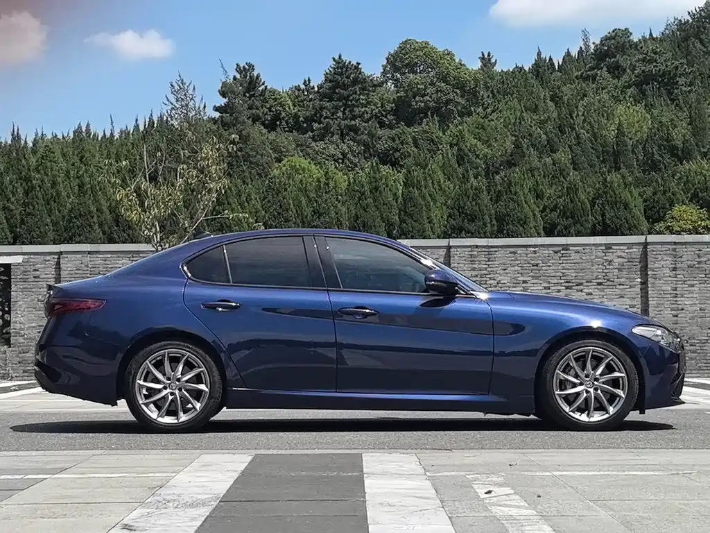 ALFA ROMEO GIULIA