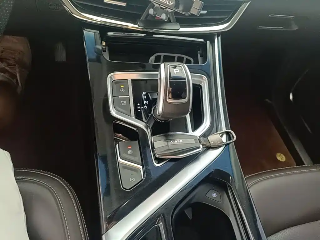 Geely Jia Ji — миниатюра 14