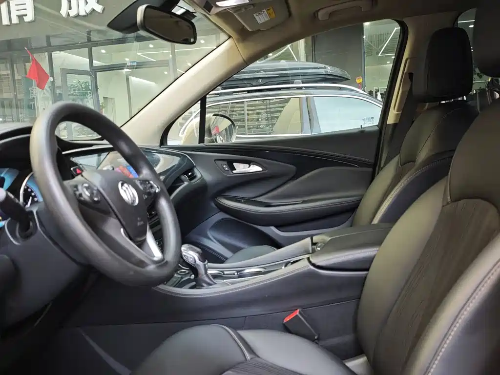 Buick Envision Plus — миниатюра 5