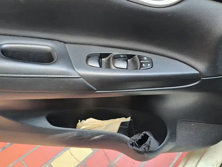 Nissan Sylphy — миниатюра 7