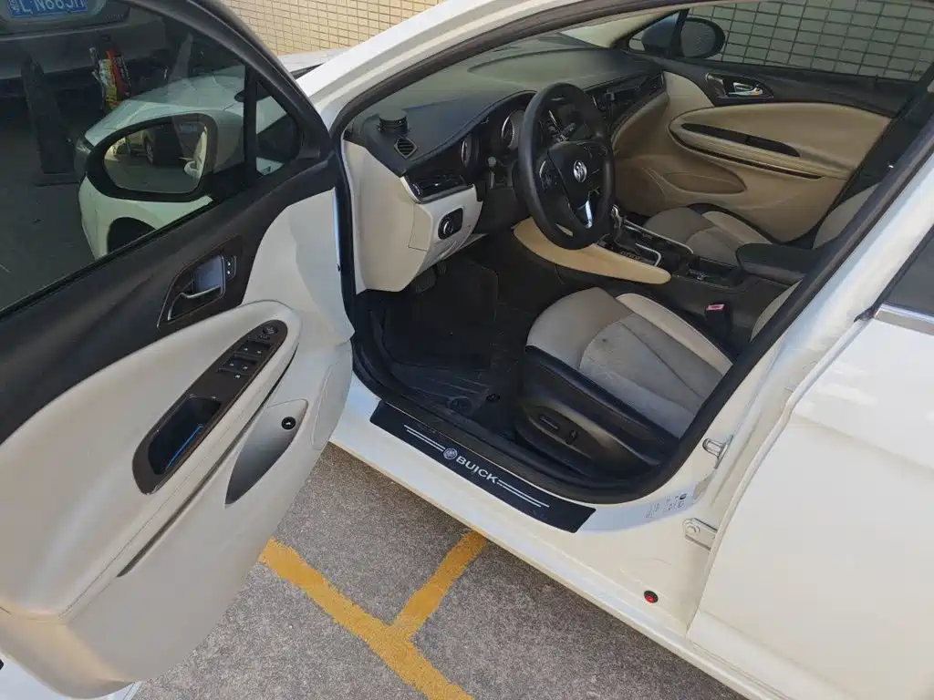 Buick Verano — миниатюра 17