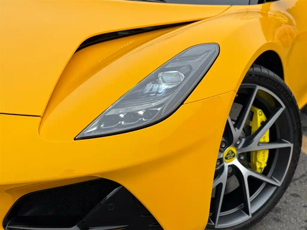 LOTUS SPORTS CAR EMIRA