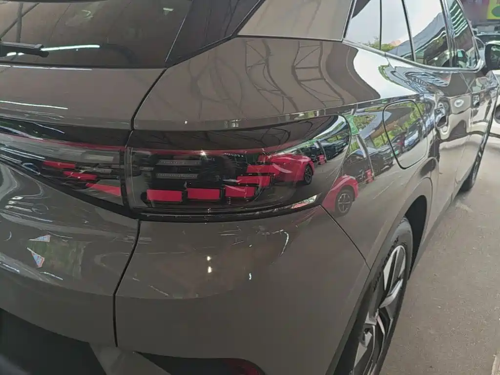 Volkswagen ID.4 Crozz — миниатюра 8