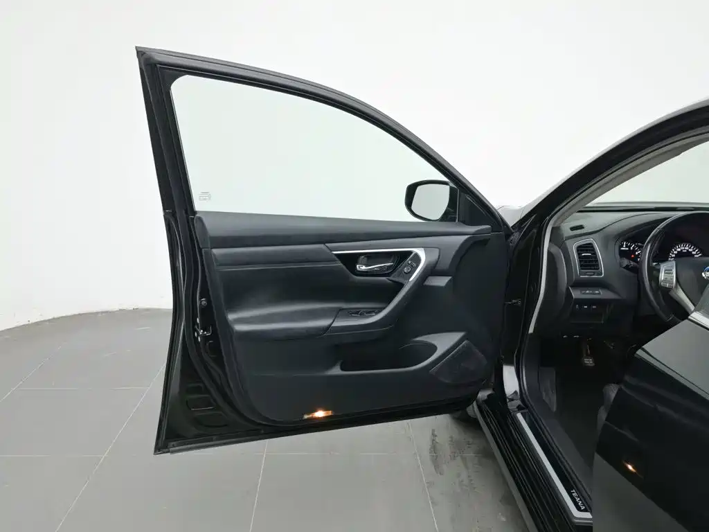 Nissan Teana — миниатюра 8